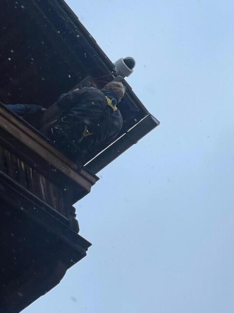 Die beiden Webcams am Salzstiegl sind bereits installiert und liefern Bilder vom Skigebiet. | Foto: Salzstiegl