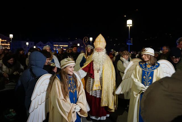 Am 5. Dezember fand der traditionelle Nikolauseinzug in Innsbruck statt.  | Foto: Meinbezirk/Martina Obertimpfler 