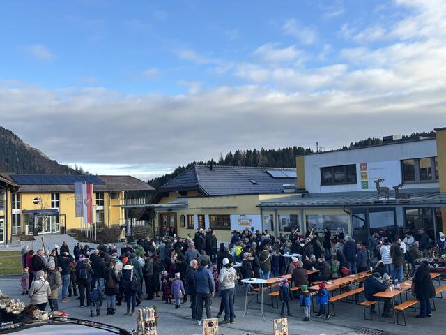 Der Schmankerlmarkt in St. Urban stand unter dem Motto Weihnachten. | Foto: Gemeinde St. Urban