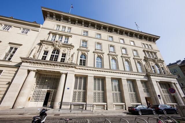 Unter anderem der Gebäudekomplex "Renngasse Wien" soll zum Verkauf stehen.  | Foto: VfGH/Achim Bieniek