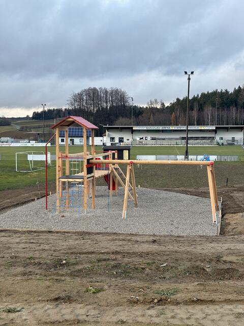 Neue Spielgeräte am Generationenspielplatz | Foto: Daniel Schmidt
