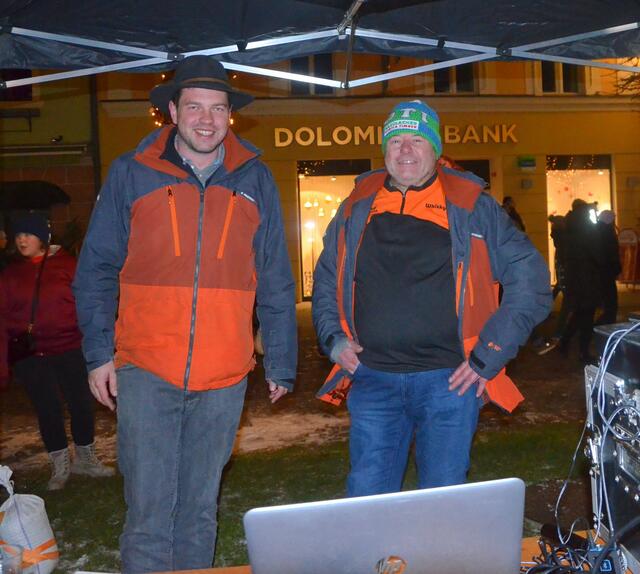 Moderator Felix Rudiferia und DJ Roland Stallegger