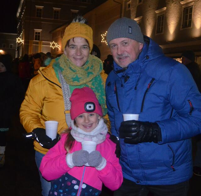 Vizebürgermeister Claus Faller mit Gattin Ute und Enkelin Elina