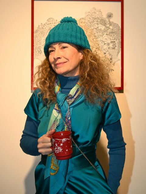 Sandra Pires sorgte mit "Es wird scho glei dumpa" für einen besondere Vorweihnachtsstimmung in der Galerie Tomas ART IST.  | Foto: Fotocredit Josef Bodner/KK