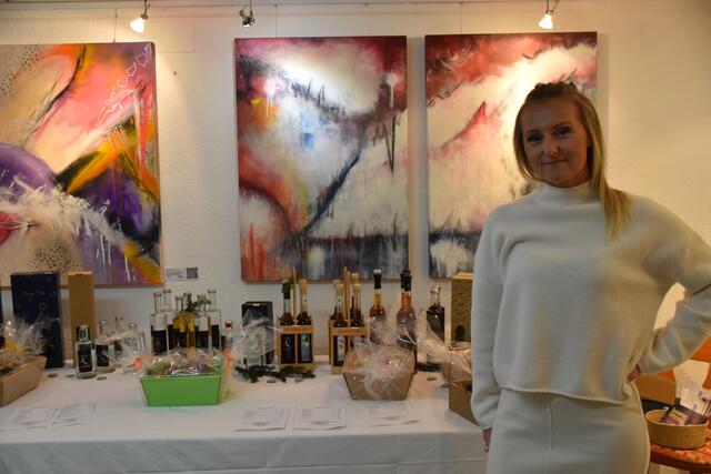 Susanne Dittrich stellt im Weingut Koch aus. | Foto: Michael Strini