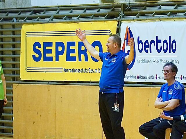 René Kramer litt auf der Trainerbank mit | Foto: Sportunion Leoben/Leithold