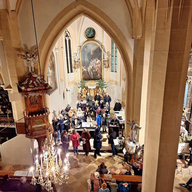 Kirchenchor-Julia Kierberger, Kinderchor- Marlies Buhl, Maiblech-Christoph  Manhart, Hausmusik-Herta Schmudermayer  Fliederstraudn&amp;Wurzelwerk-Julia Kierberger. | Foto: Sibylle 