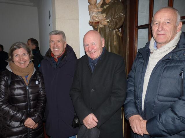 "Die singen ja wahnsinnig gut!", hörte man von den begeisterten BesucherInnen beim Adventkonzert in Lackenbach. 