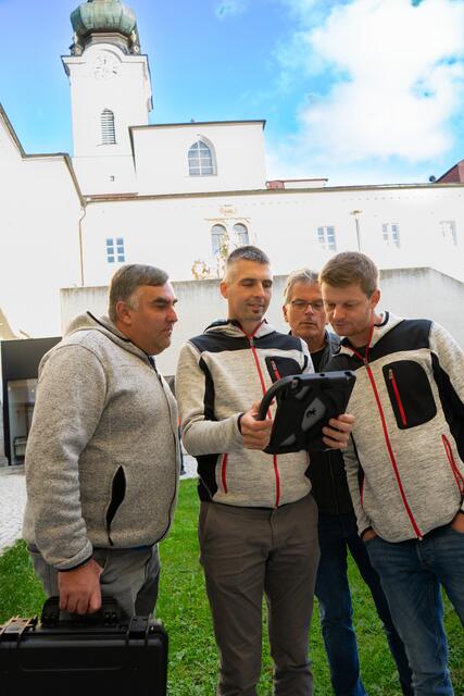 Der Outdoor-Escape Room „Der Kunstraub“ im Stift Schlägl bietet ein spannendes Abenteuer. | Foto: Stift Schlägl