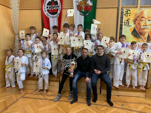 Die Judokids von ASVÖ Judo Grafendorf holten sich den Wanderpokal.