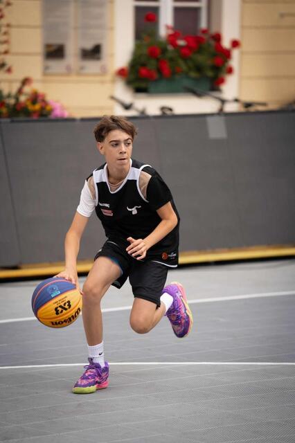 Arian möchte später einmal professioneller Basketballer werden. | Foto: Gepa Pictures