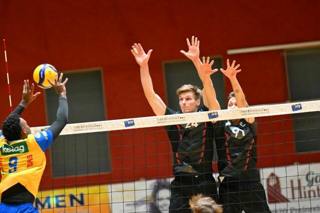 Tapfer kämpften die Waldviertler gegen die Kärntner. | Foto: Union Volleyball Raiffeisen Waldviertel