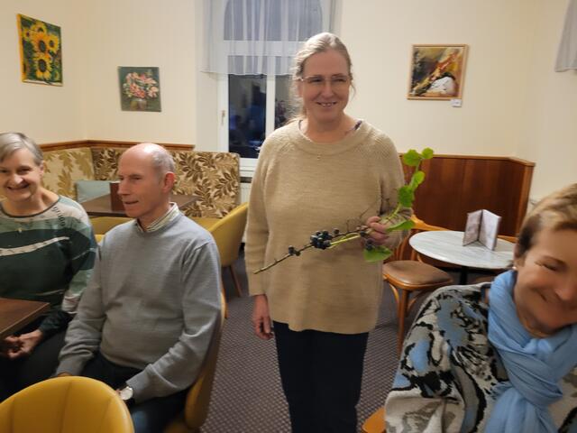 Kräuterexpertin Rita Lackinger beim Vortrag "Fit durch den Winter" in Bad Hall