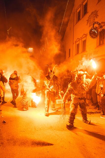Die Matreier Tuifl verbreiteten im Marktl Angst und Schrecken. | Foto: Pernsteiner