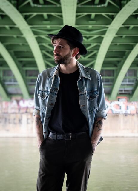 Singer-Songwriter Yunger lädt am 13. Dezember zum "Ziaga" ein. | Foto: Berni Ullrich