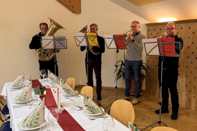 Für die musikalische Umrahmung sorgte das Bläser Ensemble der Musikkapelle voestalpine Roseggerheimat Krieglach. | Foto: BFVMZ Pusterhofer