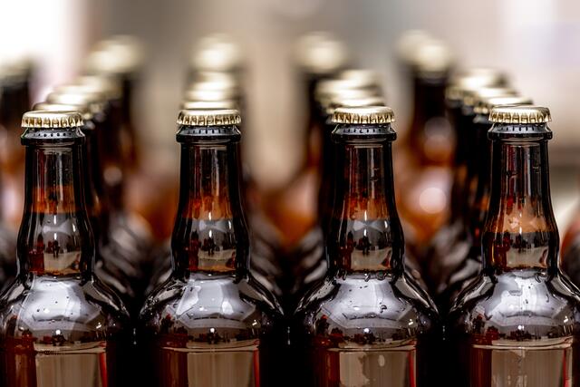 Auch beim Bier wächst die Zahl jener, die sich ganz bewusst für Bio-Qualität entscheiden. Mehr als ein Viertel der Befragten (27 Prozent) hat bereits Bier aus biologischen Zutaten getrunken. | Foto: Edophoto (YAYMicro)