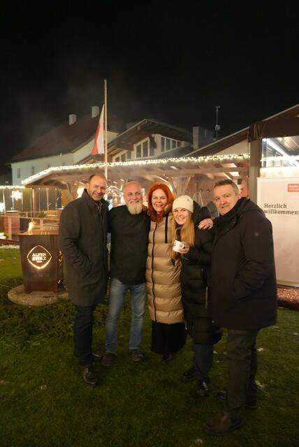 V.l.: Bgm. Daniel Stern, der Chef des Hotel Alpenstolz Martin Stolz, BPO LR Cornelia Hagele, Juniorchefin Hotel Alpenstolz Lara Stolz und NR Klaus Mair | Foto: WB IL/Andreas Fili