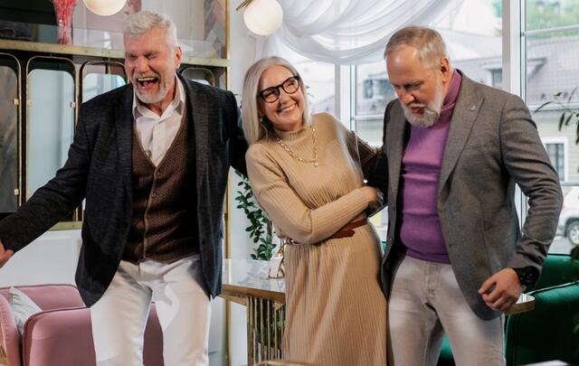 Die Weihnachtszeit sollte keiner allein verbringen müssen. Im Haus Margareten gibt es daher ein buntes Programm. (Symbolfoto) | Foto: Pexels/Alena Darmel