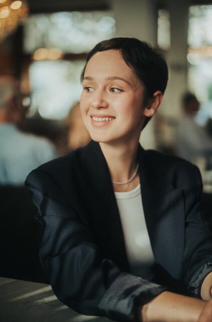 Seit 2017 lebt Marlena-Marie Grübl in Salzburg. Sie studiert dort an der Fachhochschule „Film“ mit Fokus auf Regie und Konzept/Drehbuch. | Foto: Richard Schabetsberger