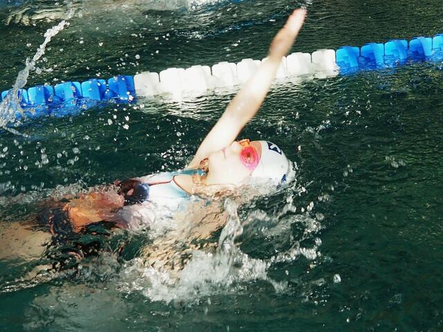 Eszter Bako holte sich Gold über 25 m Freistil | Foto: Stefanie Krechl