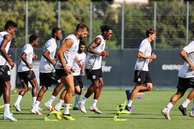 Vom 7. bis 17. Jänner schwitzen die LASK-Profis im Trainingslager im türkischen Belek.  | Foto: B. Reischl