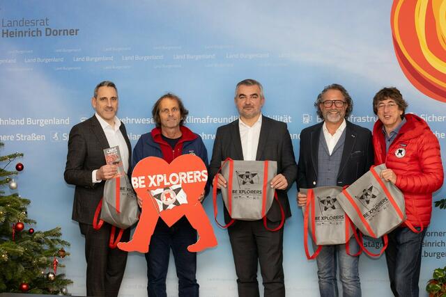 (v.l.) ÖBB Regionalmanager Christof Hermann, Michael Oberhauser (24 Stunden Burgenland), Landesrat Heinrich Dorner, Helmut Hauser (ÖBB) und Josef Burkhardt (24 Stunden Burgenland). | Foto: Landesmedienservice