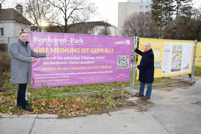 Bürgermeister Michael Danzinger und Vize Markus Gilly präsentieren die Bürgerbefragung zum Beethovenpark | Foto: Stadtgemeinde Mödling