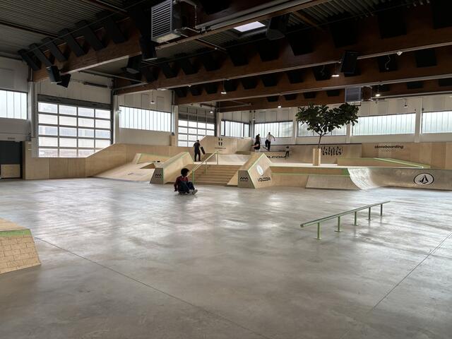 In der einzigen Skatehalle Wiens in Floridsdorf soll neben der Randsportart auch Jugendarbeit gefördert werden. | Foto: Luise Schmid/MeinBezirk