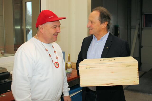 Der Krottendorfer Ortsgruppenobmann Hans Sihorsch mit seinem Ligister Kollegen Horst Ehmann | Foto: Cescutti