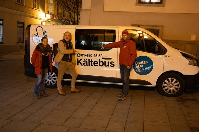 Das Kältetelefon ist unter der Nummer 01/480 45 53 erreichbar. Die Streetwork-Teams der Caritas sind rund um die Uhr im Einsatz. | Foto: Caritas