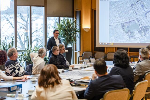 Der „Masterplan Innenstadt“ ist mit einem Kick-Off-Workshop und einem Lokalaugenschein gestartet worden. | Foto: Elephants 5;