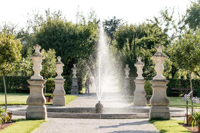 Stift Seitenstetten: Die umliegende Gartenanlage mit Kräutergarten und Rosenkranz-Labyrinth ist ein beliebtes Ausflugsziel. | Foto: Mostviertel Tourismus/schwarz-könig.at