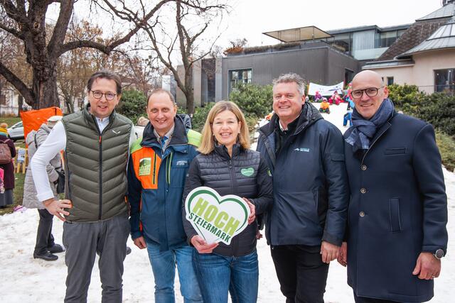 Heinz Reitbauer, Johann Kleinhofer, Ute Gurdet, Edgar Wernbacher, Nino Contini statteten Wien einen Besuch ab. | Foto:  Fred Lindmoser, lifepictures.at