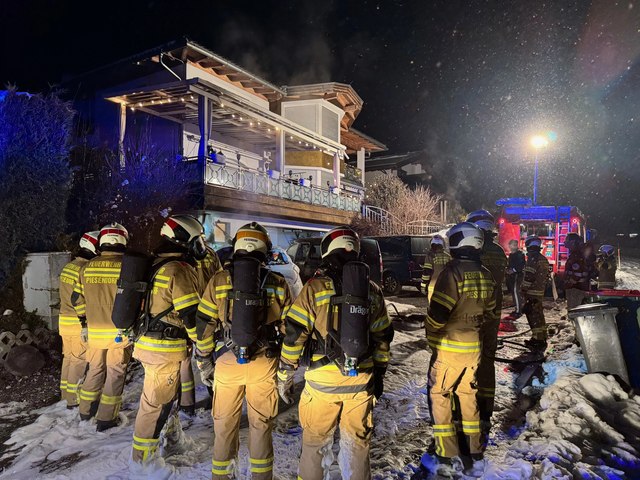 34 Kräfte der Feuerwehr Piesendorf waren am Brandort im Einsatz. | Foto: Freiwillige Feuerwehr Piesendorf