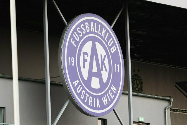 Bei der Austria Wien blickt man mit Freude auf das wirtschaftliche Jahresergebnis 2023/24. Ein Stadionverkauf ist jedoch nicht vom Tisch. | Foto: Florian Schroetter / EXPA / picturedesk.com