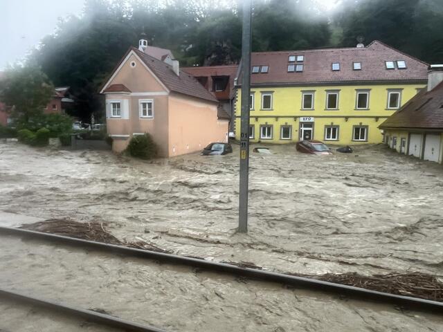 Die Hochwasserschäden im Juni 2024 hatten die Bahnstrecke Peggau – Übelbach schwer gezeichnet. | Foto: FF Deutschfeistritz