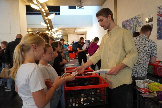 Hier wird einmal Warennachschub beim Großhandel besorgt.   | Foto: Alicia Martin Gomez