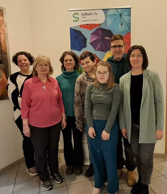 Bianca Wehmeier, Monika Pucher-Schweiger, Maria Radziwon, Gabriel, Theresia und Dominik und
Isis Fritz. | Foto: Selbsthilfe Tirol