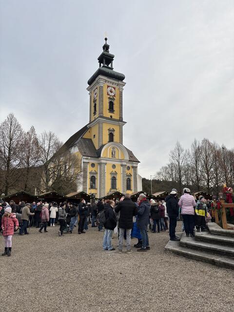 Besucherandrang beim Waldhausener Advent 2024. | Foto: MeinBezirk Perg