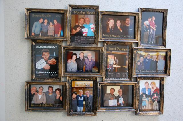 "The Wall of Fame" - Stars der letzten 25 Jahre hier auf diese Wand vereint.  | Foto: Dietmar Hammerl