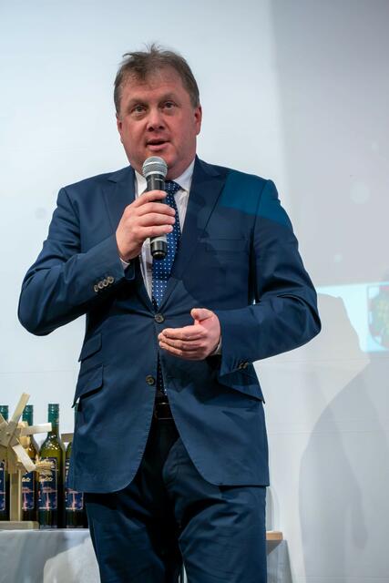 Bürgermeister Fritz Partl ist stolz auf die gelungene Umsetzung von "SCAENA"  | Foto: Günter Simmerl