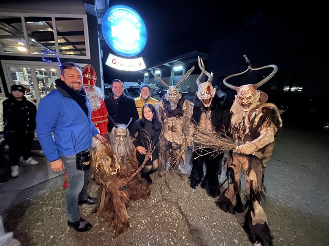 Die FPÖ-Puntigam lud zum Krampuskränzchen mit den Vasoldsberger Höllenteufel. | Foto: FPÖ Puntigam
