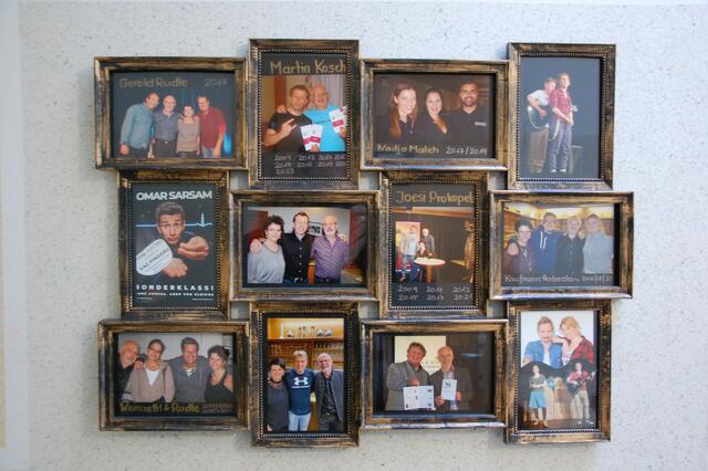 "The Wall of Fame" - Stars der letzten 25 Jahre hier auf diese Wand vereint.  | Foto: Dietmar Hammerl