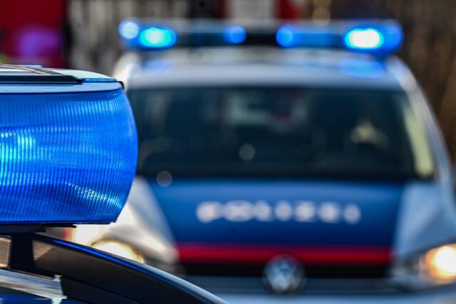 Der betrunkene Lenker konnte schlussendlich angehalten werden. | Foto: FOTOKERSCHI.AT / KERSCHBAUMMAYR