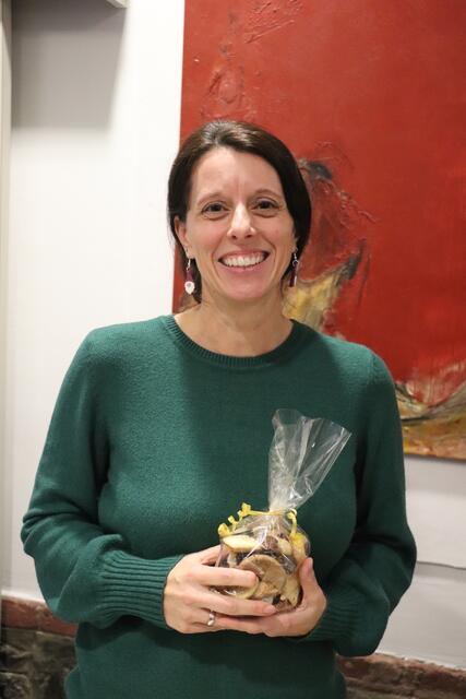 Elternverein-Obfrau Andrea Graf und ihr Team stellten sich für die Kinder in den Dienst der guten Sache. Erst kürzlich finanzierte der Elternverein einen zweiten Tischfußball für die Pausengestaltung. | Foto: Edith Ertl