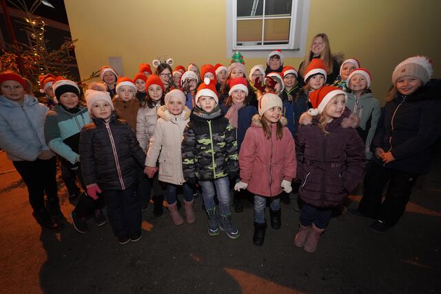 Schülerchor der Volksschule Reichenfels.
