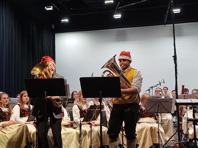 Steven Mead mit dem Ischgler Musiker Peter Kurz | Foto: Monika Hammerl