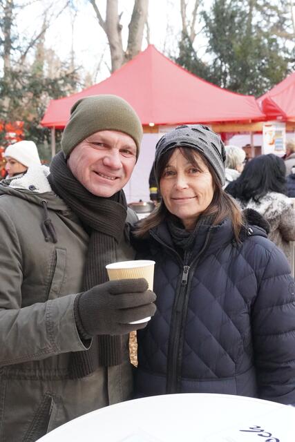 Josef- und Alexandra Kahofer in Weihnachtsstimmung.