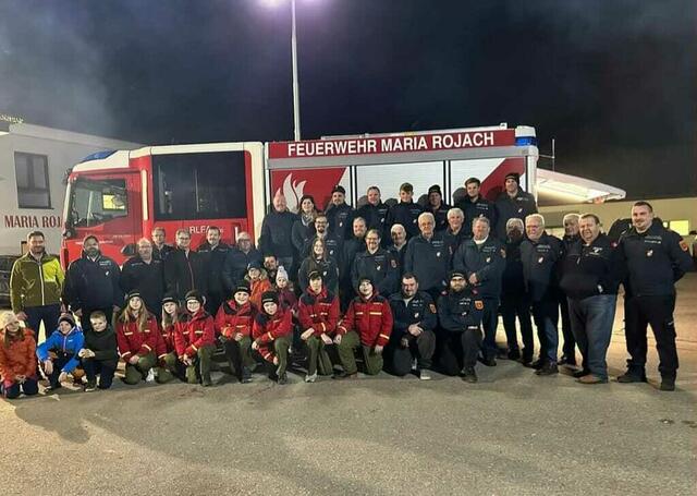 Das neue Fahrzeug (RLFA 2000) wurde erst kürzlich von Kommandant Manuel Faullant entgegengenommen und zur Wache gefahren. | Foto: Privat